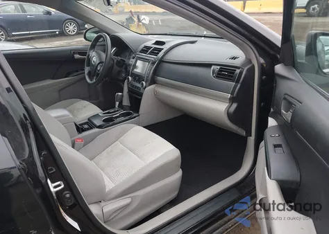 2013 Toyota Camry Le z USA, uszkodzony, nr VIN 4T4BF1FK8DR279509